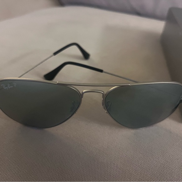 Ray-Ban RB3025 Classic Polarized Aviator Large Metal Sunglasses - NEW main image 7